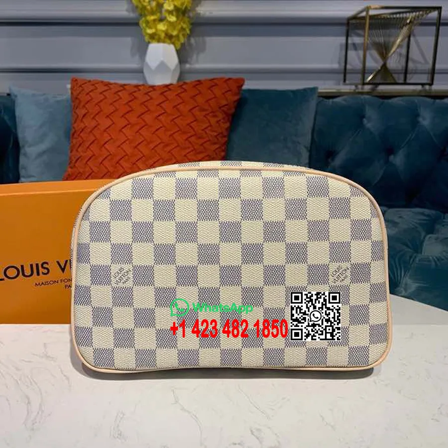 Сумка для туалетных принадлежностей Louis Vuitton 25см Damier Azur Canvas, коллекция весна/лето 2020 M41420, бежевый