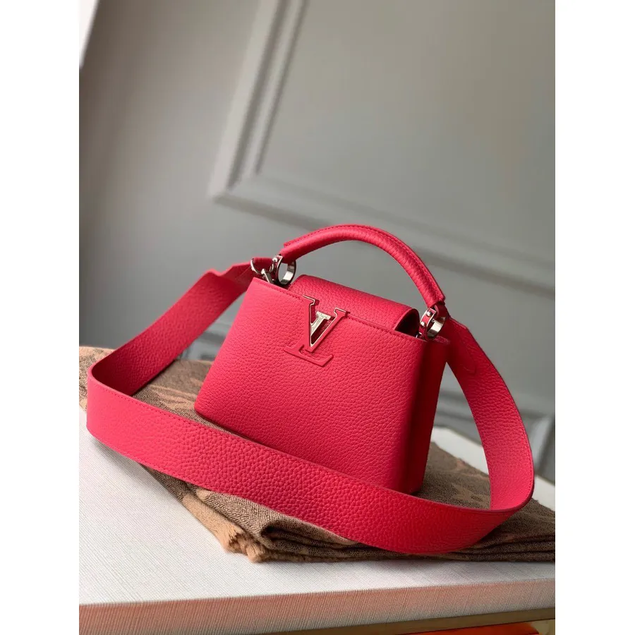 Louis Vuitton Capucines Mini Bag 22cm Taurillon Skinn Vår/sommer 2020 Kolleksjon M55987, Rosa Rosa