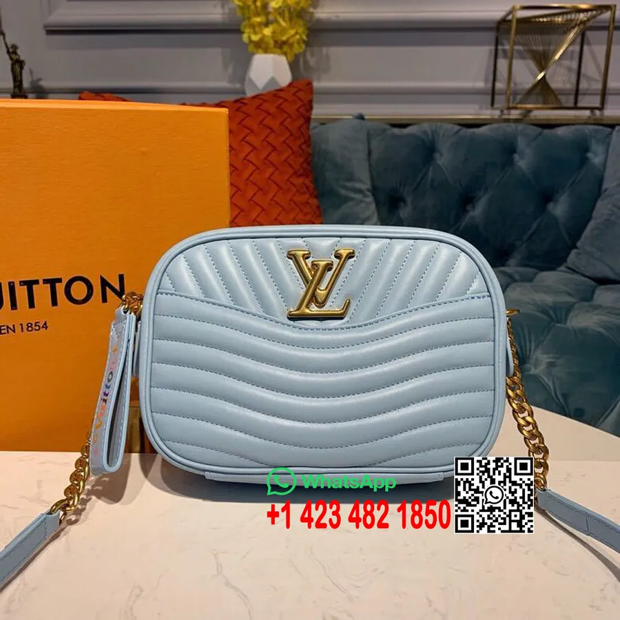 Louis Vuitton New Wave Torba Za Kameru 22 Cm Prošivena Teleća Koža Kolekcija Proljeće/ljeto 2019. M53683, Svijetloplava