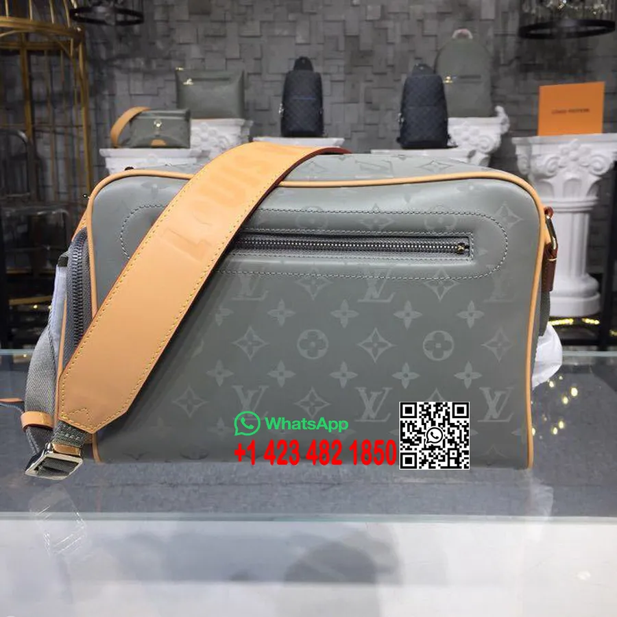 Louis Vuitton Fényképezőgép Táska Monogram Titán Vászon ősz/tél 2018 Kollekció M43884 Szürke