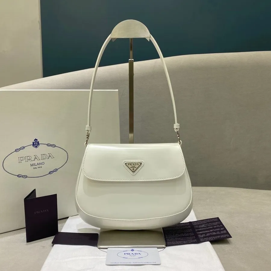 Prada Zincirli Hobo Çanta 24cm 1bd313 Dana Deri Cruise 2021 Koleksiyonu, Beyaz