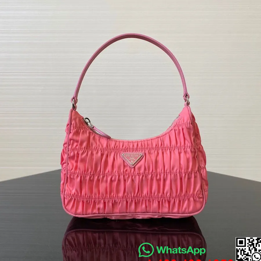 Prada Re-Edition 2002 Dantelli Naylon Hobo Çanta 24cm İlkbahar/Yaz 2020 Koleksiyonu, Pembe