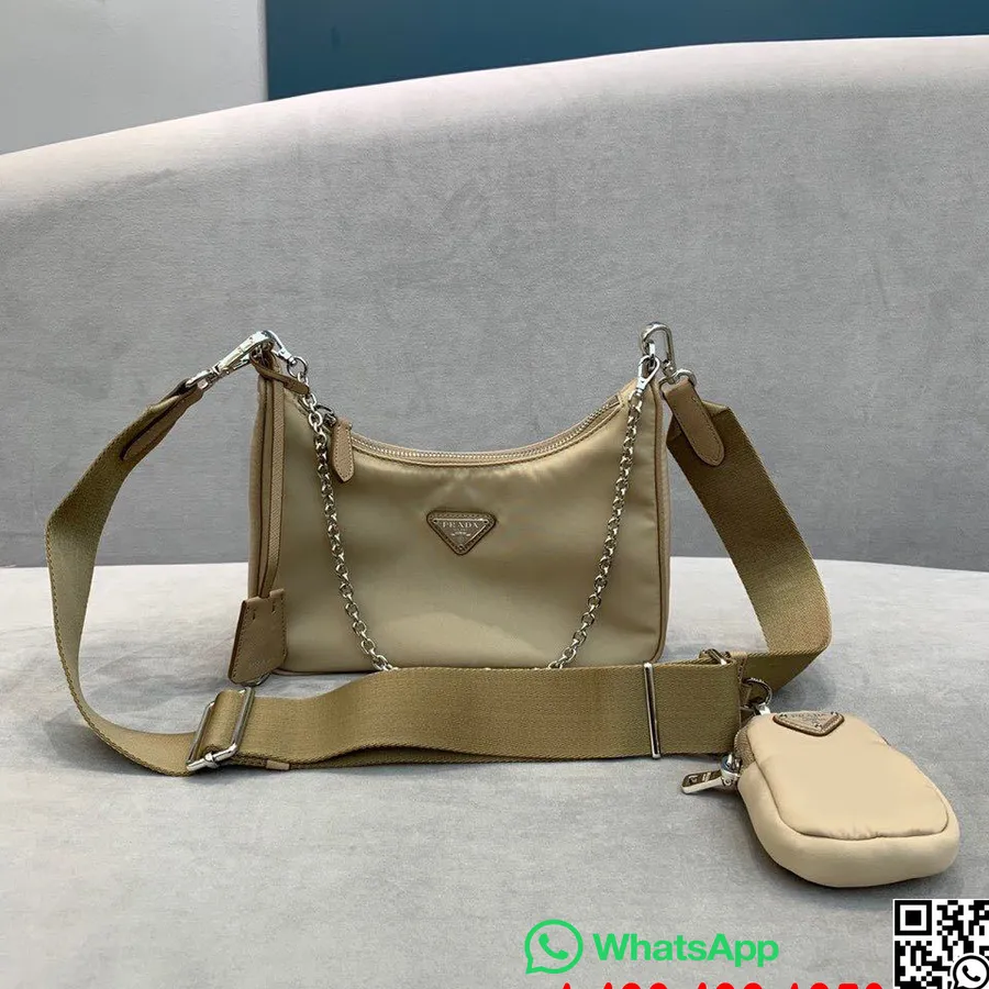 Bolso Hobo Prada Reedición 2005 De Nailon 24 Cm Colección Primavera/verano 2020, Beige