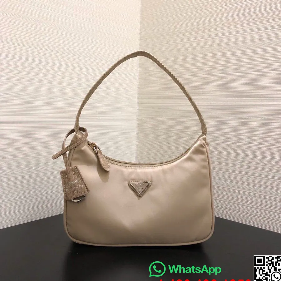 Prada Re-Edition Hobo-Tasche Aus Nylon, 24 Cm, Frühjahr/Sommer-Kollektion 2020, Hellrosa