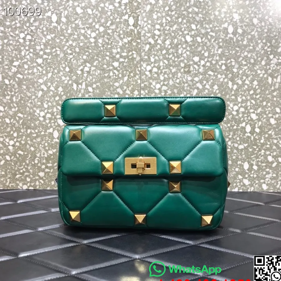 Valentino Garavani Medium Roman Stud Tas Bahu 25cm 1189s Dengan Rantai Kulit Domba Kulit Nappa Koleksi Musim Gugur/dingin 2022,