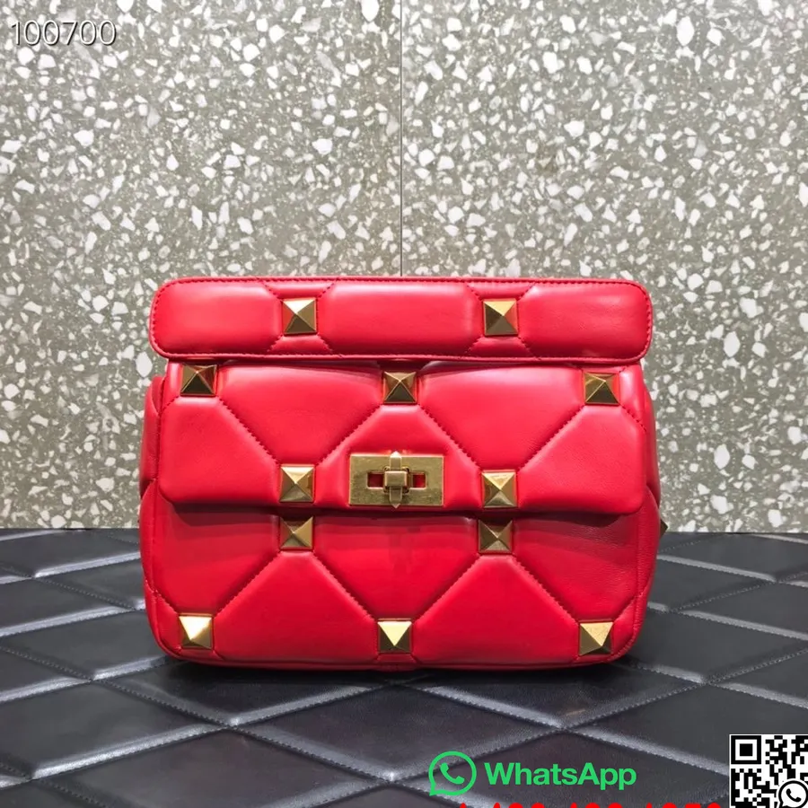 Valentino Garavani Medium Roman Stud Tas Bahu 25cm 1189s Dengan Rantai Kulit Domba Kulit Nappa Koleksi Musim Gugur/dingin 2022,