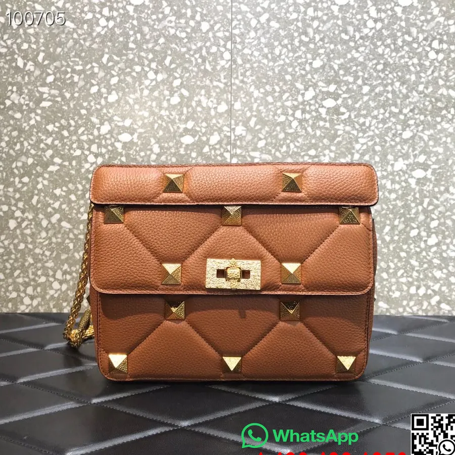 Valentino Garavani Medium Roman Stud Tas Bahu 25cm 1129s Dengan Rantai Kulit Domba Kulit Nappa Koleksi Musim Gugur/dingin 2022,