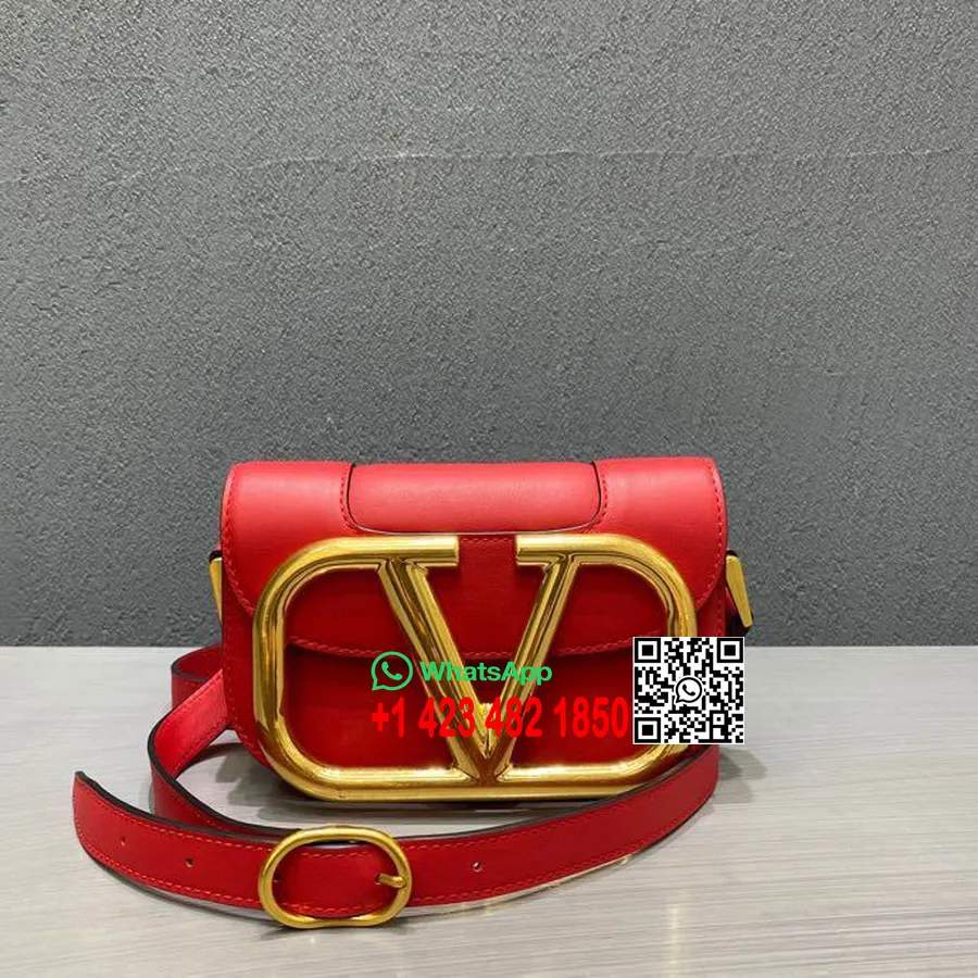 Valentino Supervee Crossbody Táska 18 Cm Borjúbőr 2020 Tavaszi/nyári Kollekció, Piros