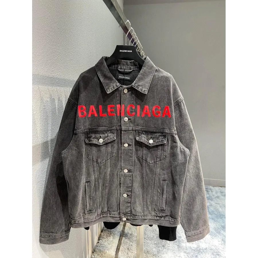 Balenciaga Jaqueta Jeans Oversized Coleção Primavera/verão 2022, Preto/vermelho