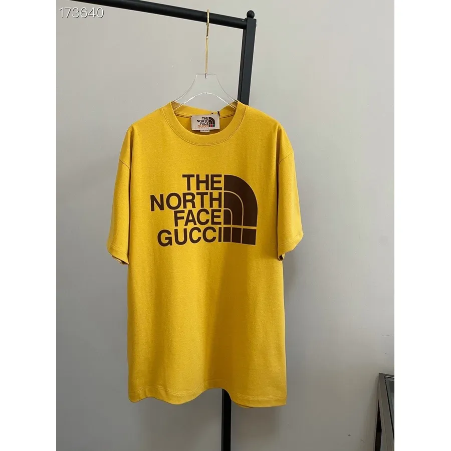 Gucci X North Face Logo Grafisk Oversized T-skjorte Unisex Høst/vinter 2020-kolleksjon, Gul