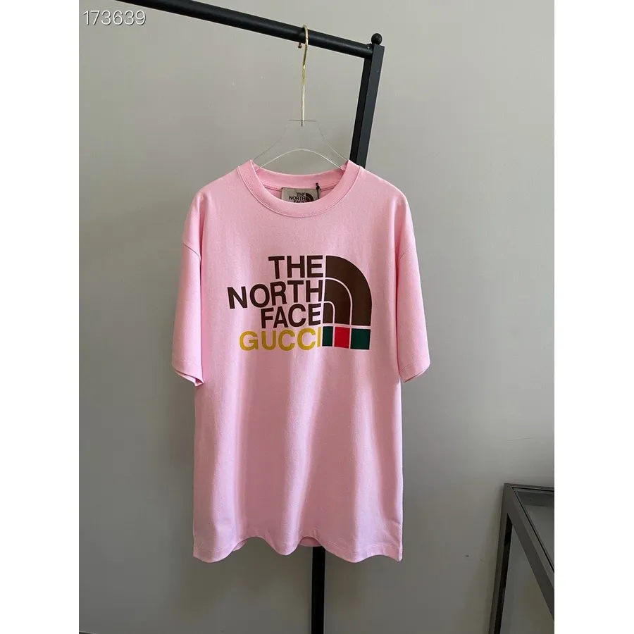 Gucci X North Face Logo Grafisk Oversized T-skjorte Unisex Høst/vinter 2020-kolleksjon, Rosa