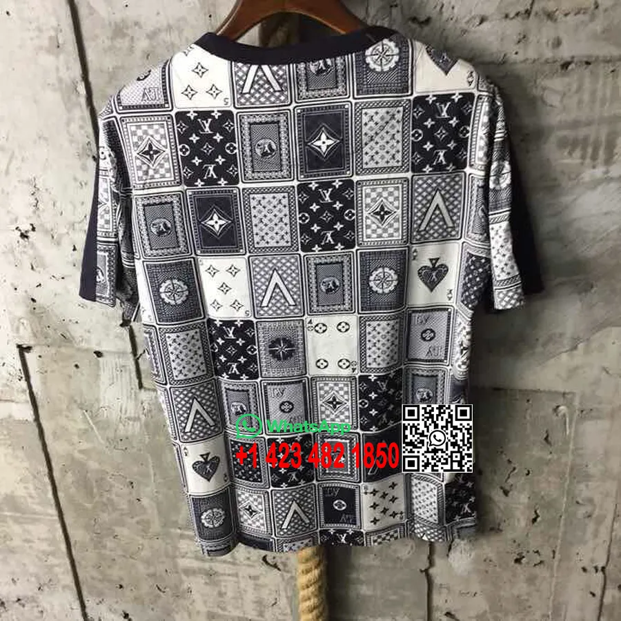 Louis Vuitton, Męski T-shirt Z Motywem Kart Do Gry Z Nadrukiem Na Plecach, Kolekcja Wiosna/lato 2018, Czarny