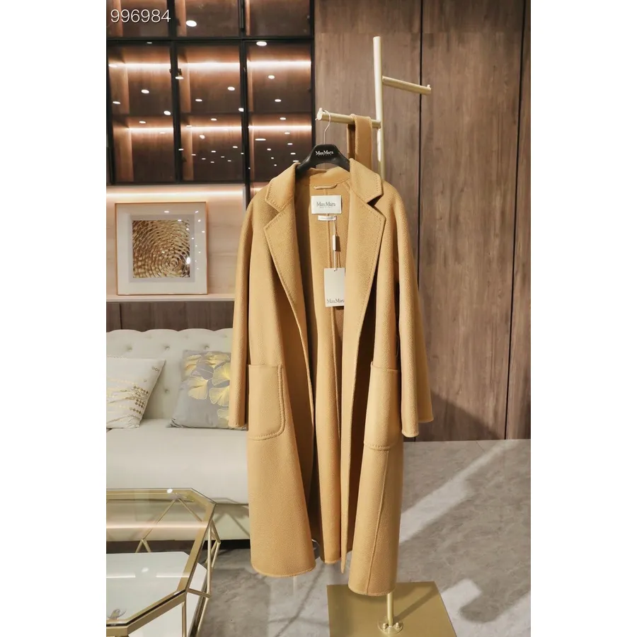 Max Mara  Labbro Cashmere Wrap Long Coat Fall/Winter 2022 Collection, Light Brown