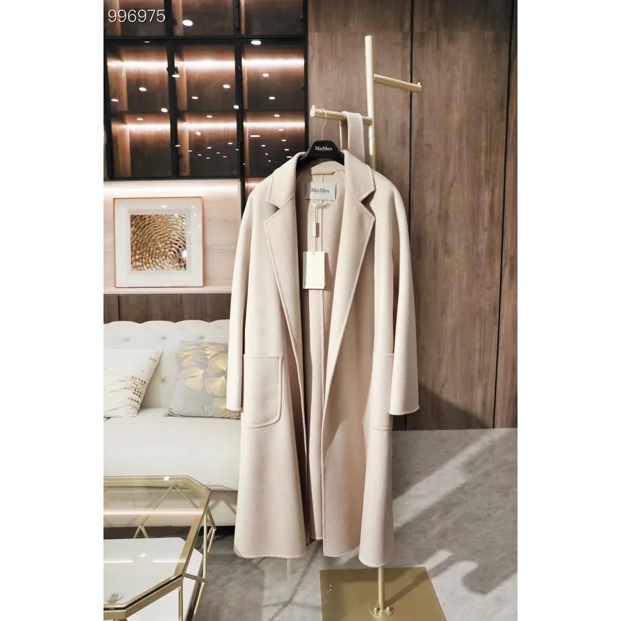 Max Mara  Labbro Cashmere Wrap Long Coat Fall/Winter 2022 Collection, Light Grey