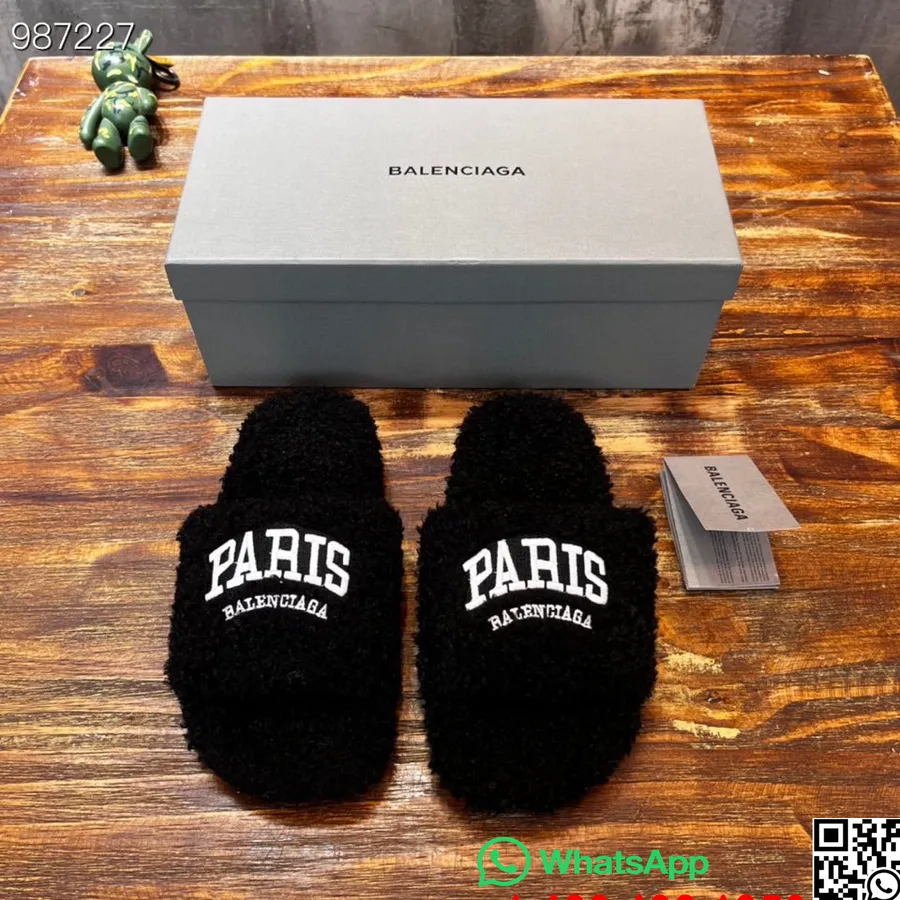 Balenciaga Paris Logo Furry Slides Chaussures Unisexes Collection Automne/hiver 2022, Noir