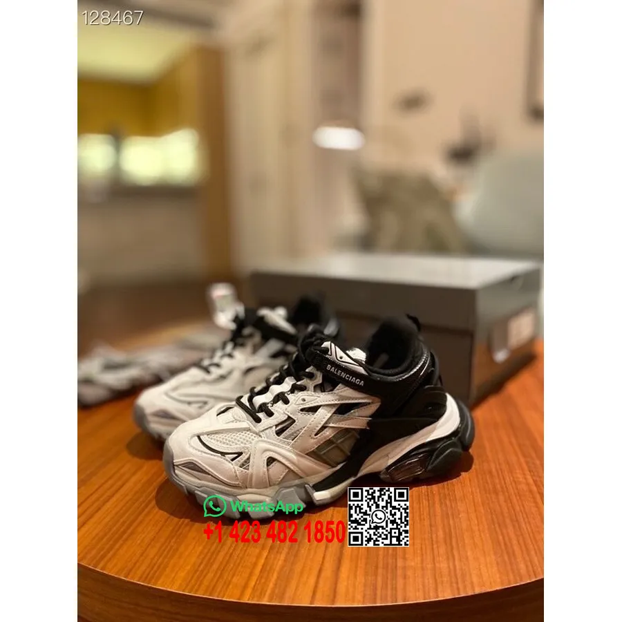 נעלי ספורט Balenciaga Track 2.0 עור עגל קולקציית סתיו/חורף 2020, לבן/שחור