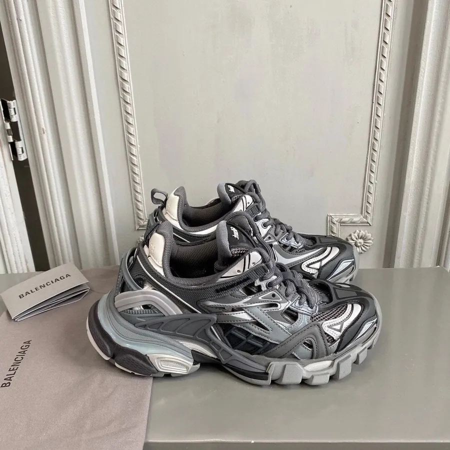 Balenciaga Track 2.0 Tenisky Z Teľacej Kože Kolekcia Jar/leto 2020, Sivá