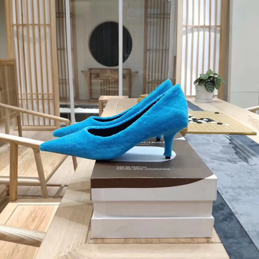 Balenciaga Messerpumps Lammfell Kalbsleder Frühjahr/Sommer 2019 Kollektion Türkis