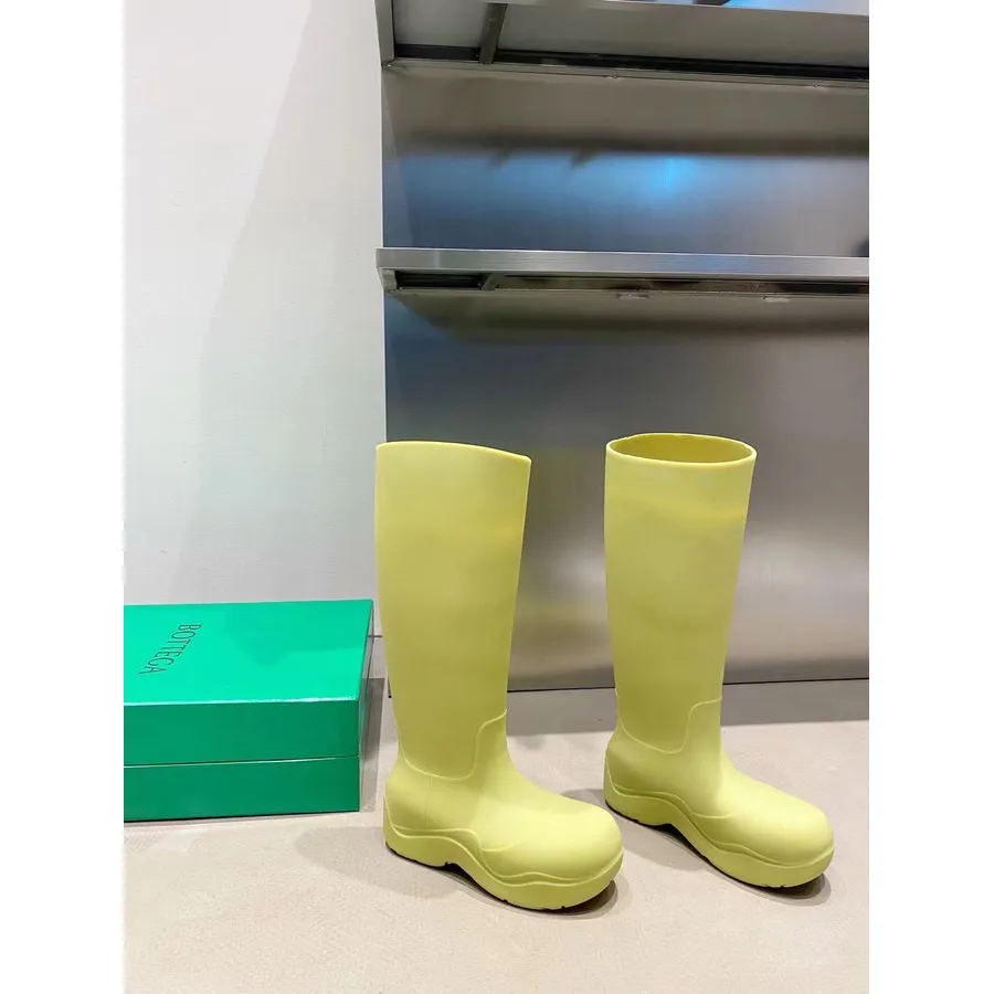 Bottega Veneta Puddles PVC Knee High Boots Fall/Winter 2021 Collection, Lime Green