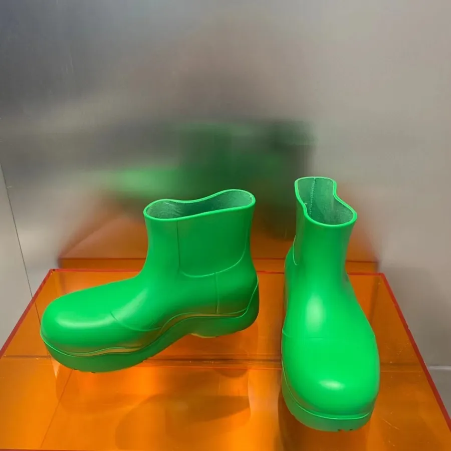 Bottega Veneta Pölar Pvc Ankelboots Höst/vinter 2021 Kollektion, Grön