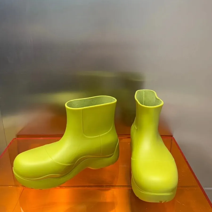 Bottega Veneta Pölar Pvc Ankelboots Höst/vinter 2021 Kollektion, Grön