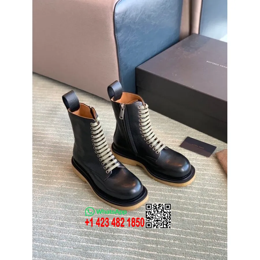 Bottega Veneta Sepatu Boot Bertali Koleksi Musim Gugur/dingin Kulit Anak Sapi 2020, Hitam