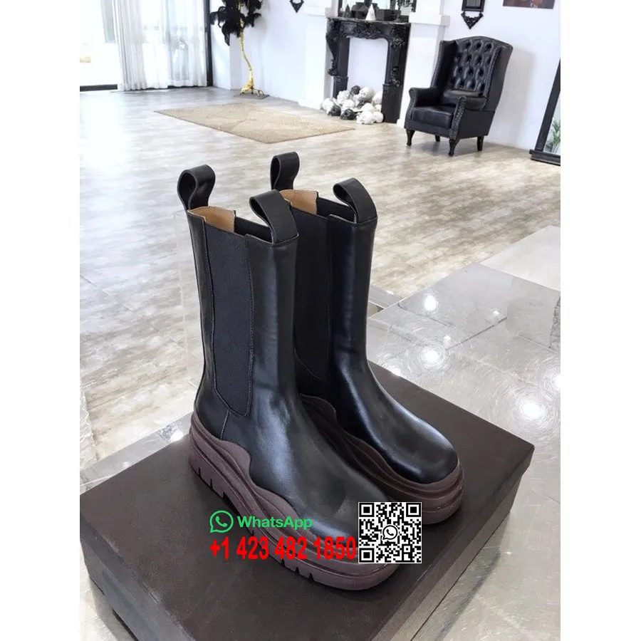 Bottega Veneta Sepatu Bot Kulit Tiga Sol Datar Koleksi Musim Gugur/dingin Kulit Anak Sapi 2020, Hitam/cokelat