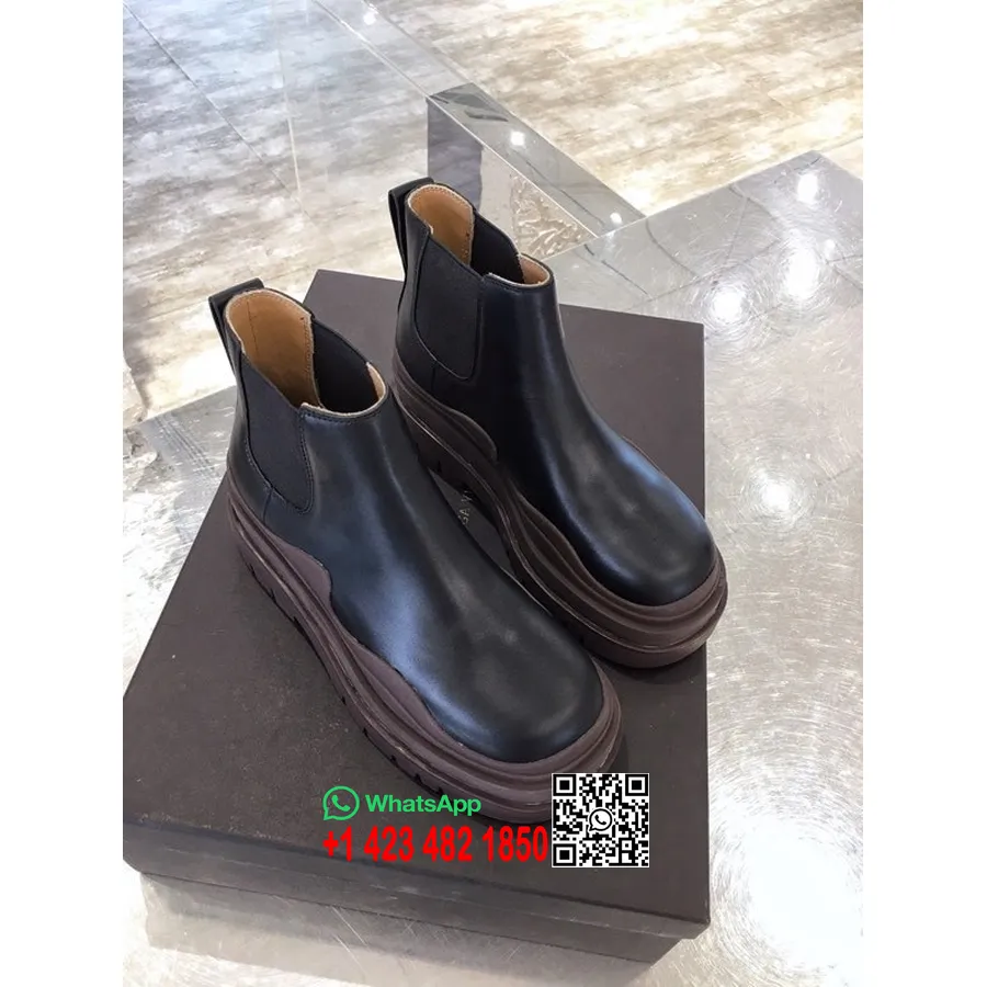 Bottega Veneta Sepatu Bot Kulit Sol Tiga Datar Koleksi Kulit Anak Sapi Musim Gugur/dingin 2020, Hitam/cokelat