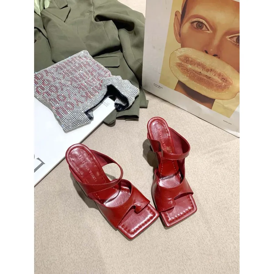 Bottega Veneta Cutout Square Toe Sandals Kulit Anak Sapi Koleksi Musim Gugur/dingin 2019, Merah Anggur