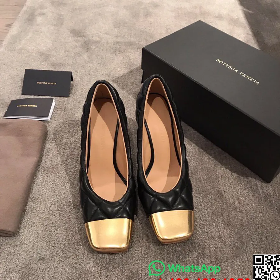 Bottega Veneta Quilted 90mm Toe Cap Heel Kulit Domba Koleksi Musim Semi/musim Panas 2020, Hitam