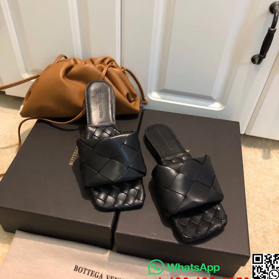 Bottega Veneta Lido Sandalias Planas Con Punta Cuadrada Piel De Cordero Colección Otoño/invierno 2019, Negro