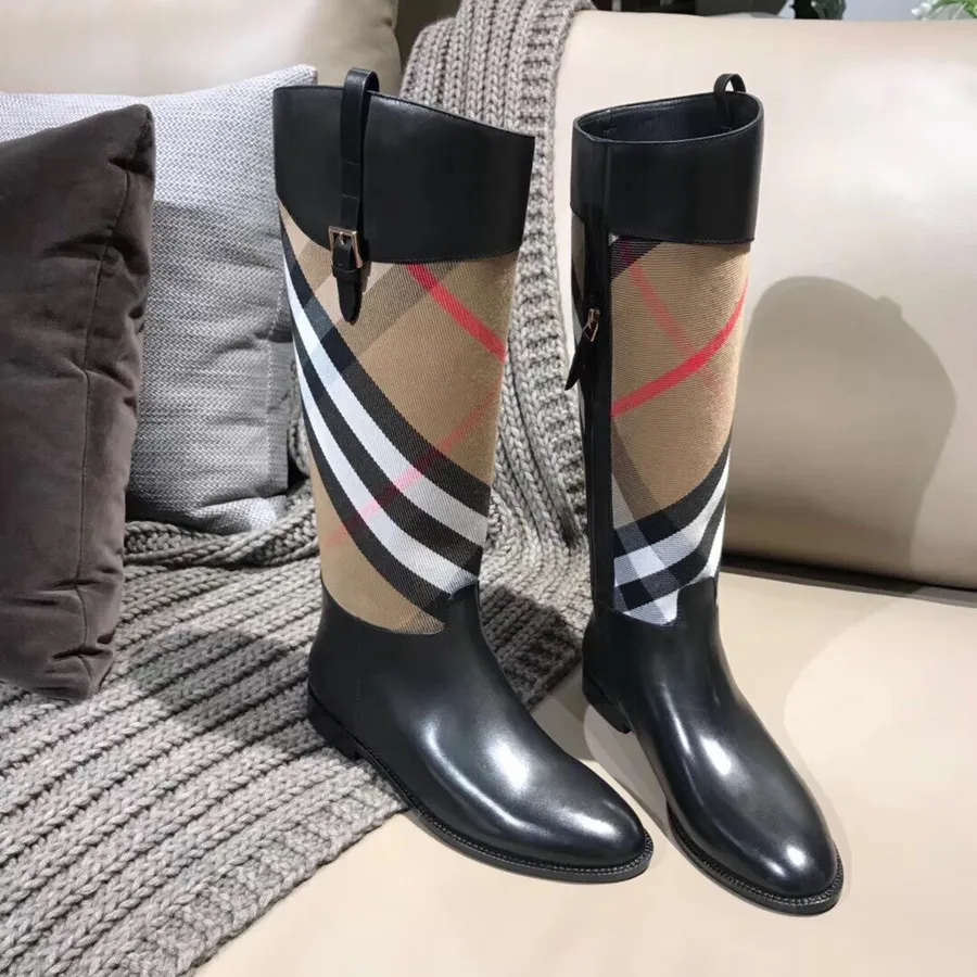 Bottines Hauteur Genou Burberry House Check En Cuir De Veau Collection Automne/hiver 2019, Noir