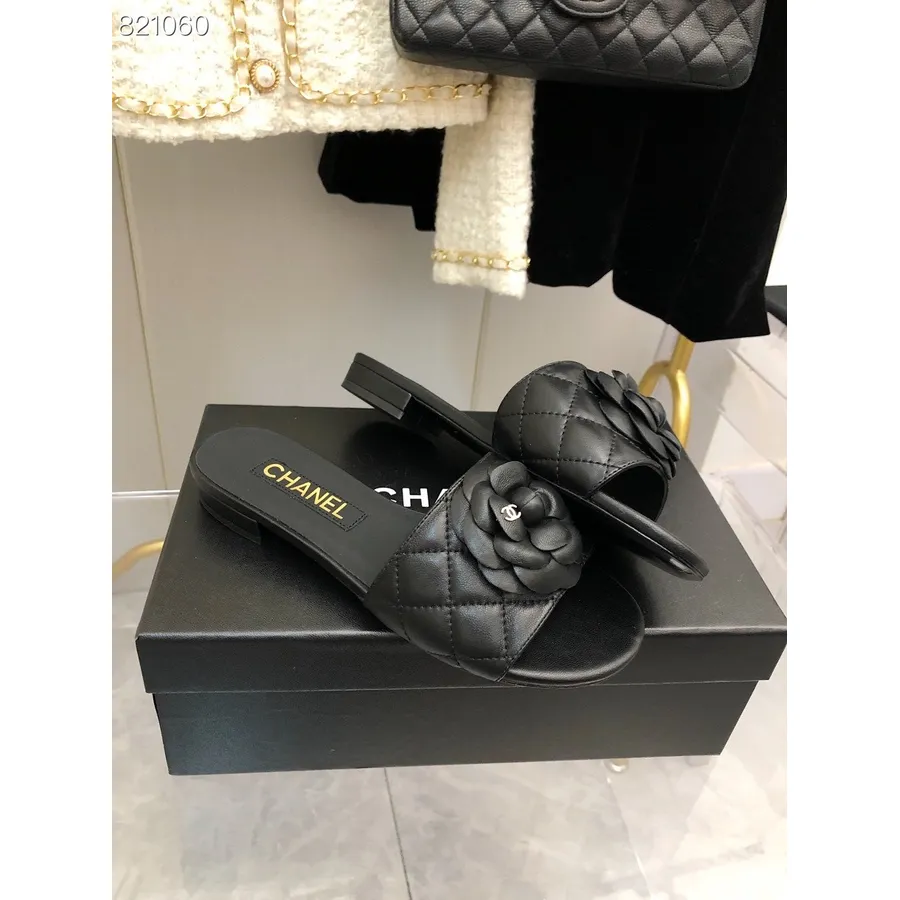 Chanel Camelia Flower Mules Exclusivas G38800 Couro De Cordeiro Coleção Primavera/verão 2022, Preto