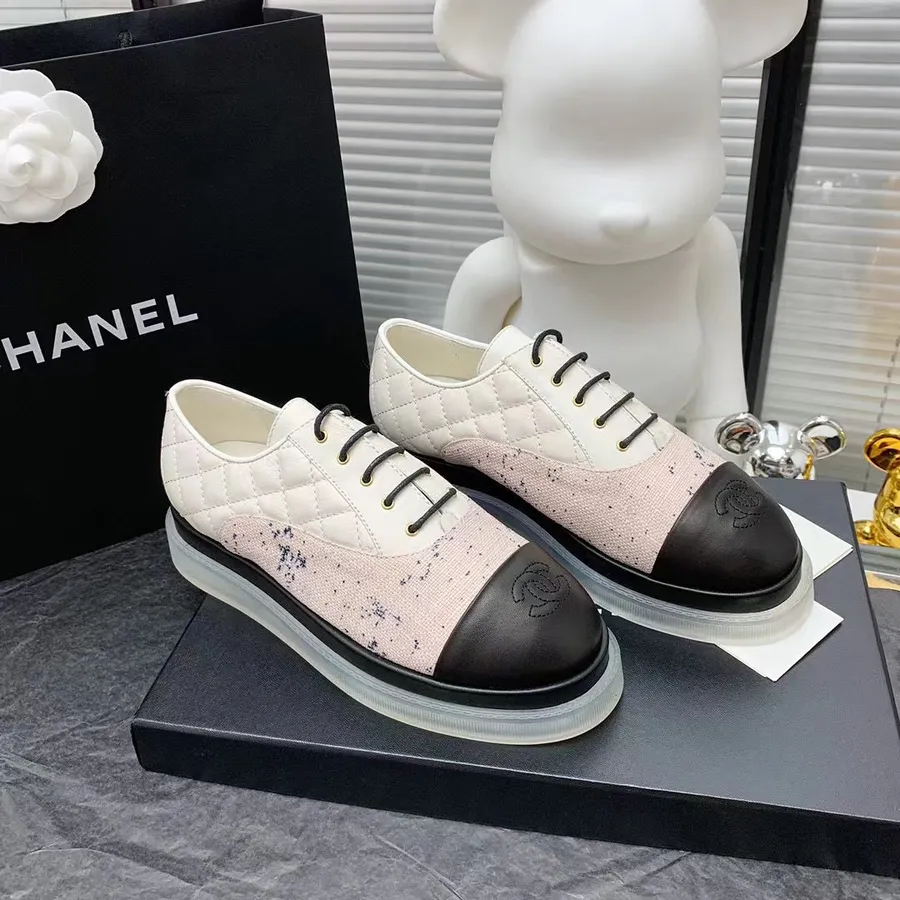 Chanel Lace Up Platform Creepers Kolekcija Od Janjeće Kože Jesen/zima 2021., Bijela/roza/crna