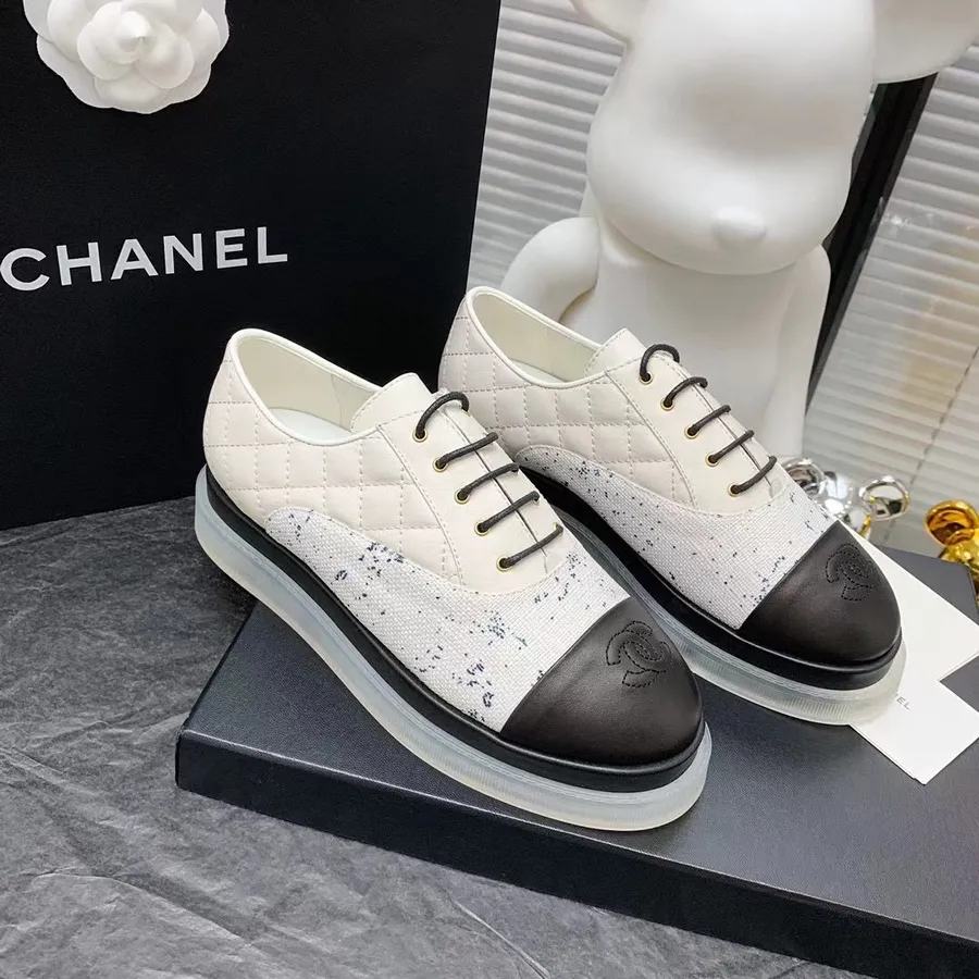 Chanel Lace Up Platform Creepers Kolekcija Janjeća Koža Jesen/zima 2021., Bijelo/crno