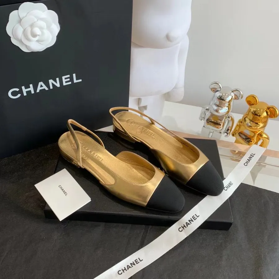 Chanel Slingback Flats Vasikanahast Nahast Sügis/talv 2021 Kollektsioon, Kuldne/must