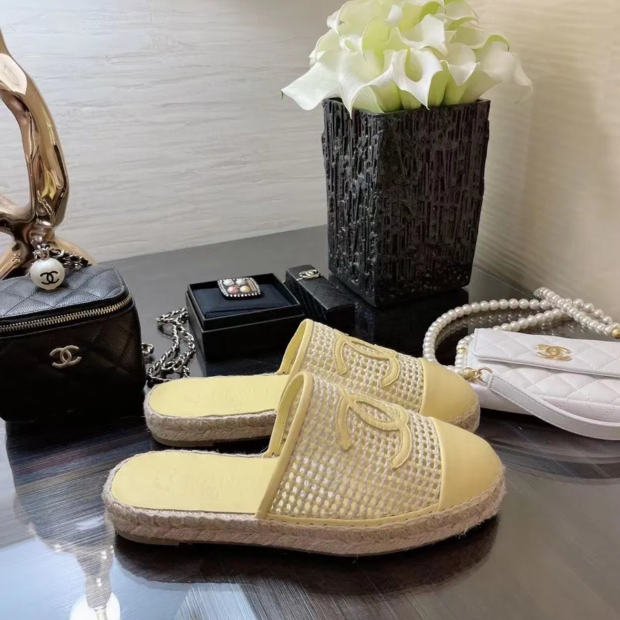 Chanel Perforeret Espadrille Mules Lammeskind Efterår/vinter 2021 Kollektion, Gul