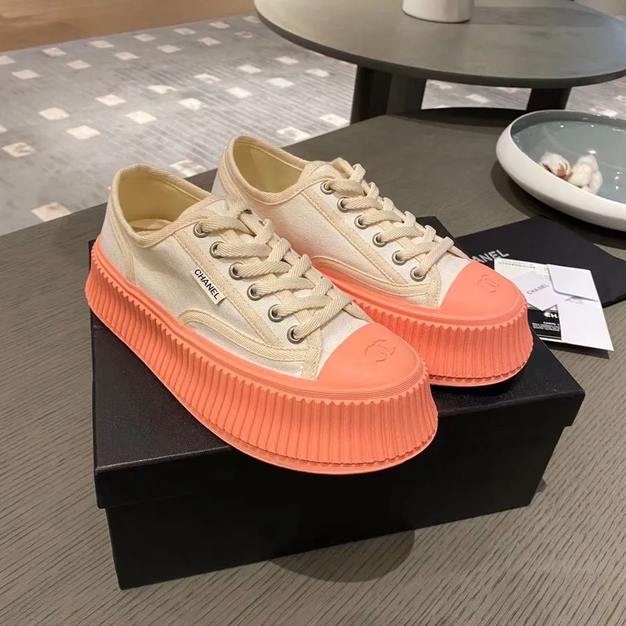 Chanel Canvas Platform Sneakers Herfst/winter 2021 Collectie, Wit/roze