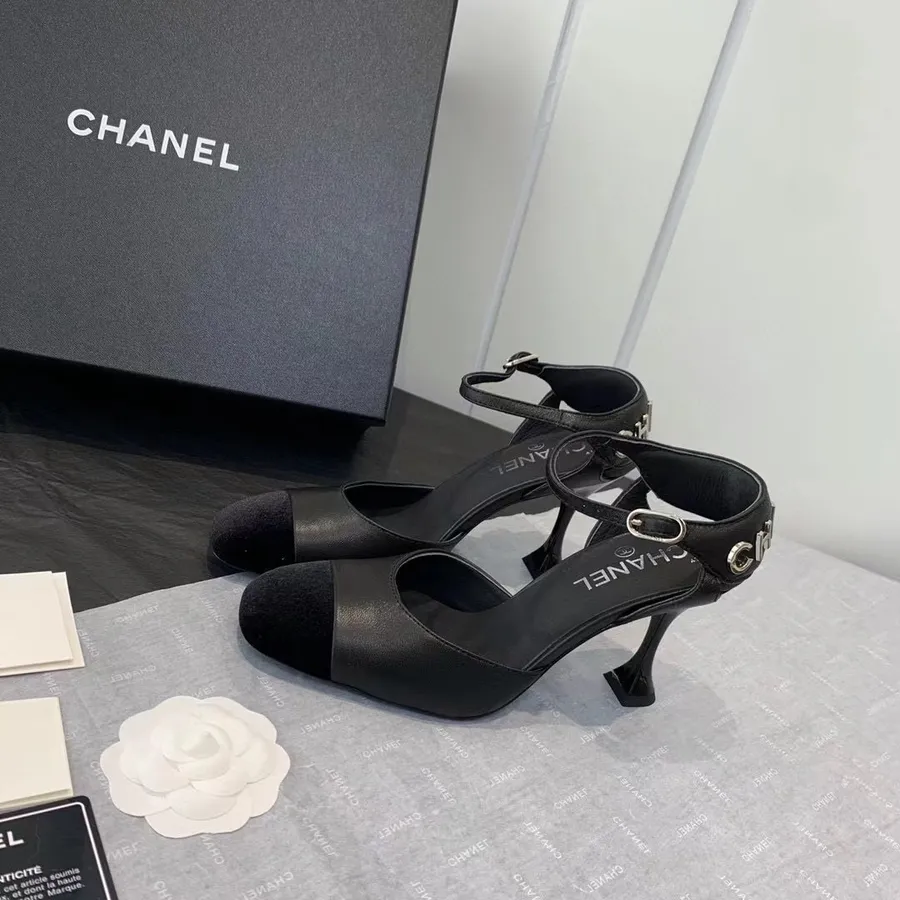 Chanel Strappy Dana Sonbahar Deri/kış 2021 Koleksiyonu, Siyah Topuklu Ayakkabılar