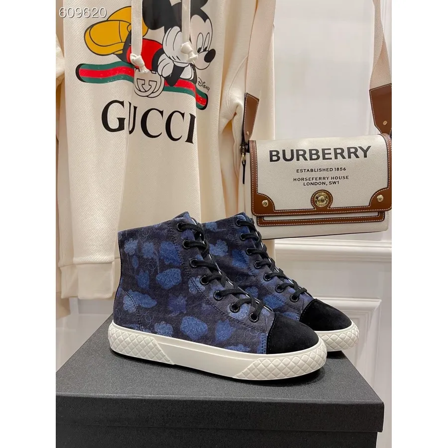 Chanel Sammet/denim Blommiga Sneakers Höst/vinter 2021, Blå