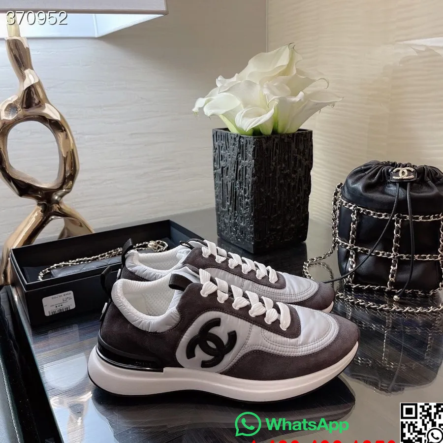 Chanel Denim Sneakers Mocka/denim Vår/sommar 2021 Kollektion, Svart