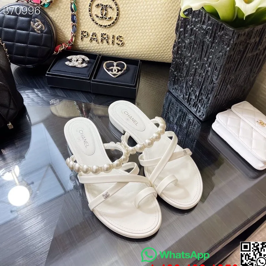 Chanel Sandalen Verfraaid Met Parels Kalfsleer Collectie Lente/zomer 2021, Wit