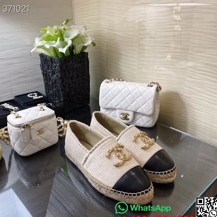 Chanel Wollen Gebreide Espadrilles Lamsleer Collectie Lente/zomer 2021, Beige