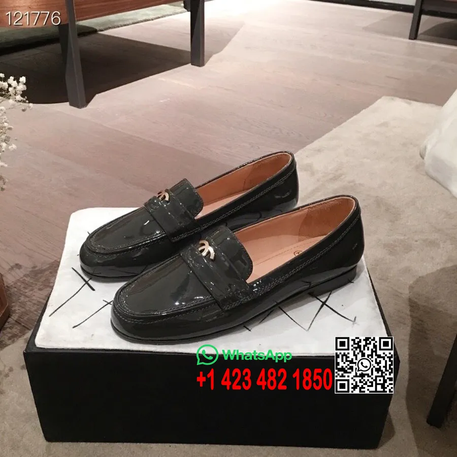 Chanel Loafers Lakovaná Teľacia Koža Kolekcia Jeseň/zima 2020, šedá