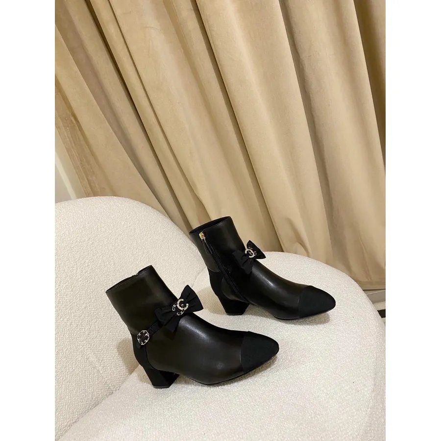 Chanel Bow Ankle Boots Kalbsleder Herbst/Winter 2020 Kollektion, Schwarz