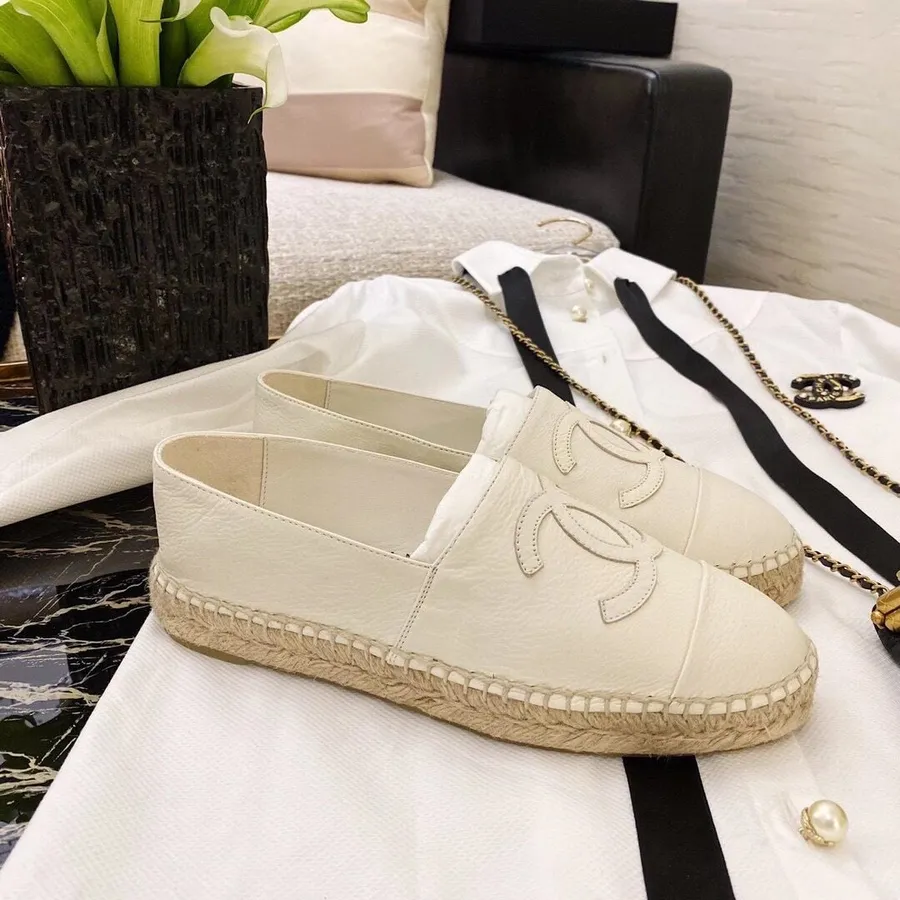 Chanel Espadrilles Lampaannahkainen Syksy/talvi 2020 Kokoelma, Valkoinen