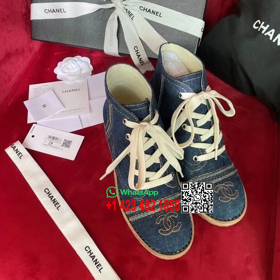 Chanel Chunky Heel Lace Up Denim Boots Calfskin Leather Spring/Summer 2020  Collection, Dark Blue