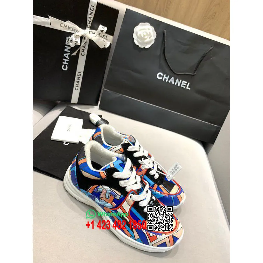 Tênis Chanel Nylon Trainer Pele De Cordeiro E Couro Camurça Coleção Primavera / Verão 2020, Branco / Azul Multicolorido