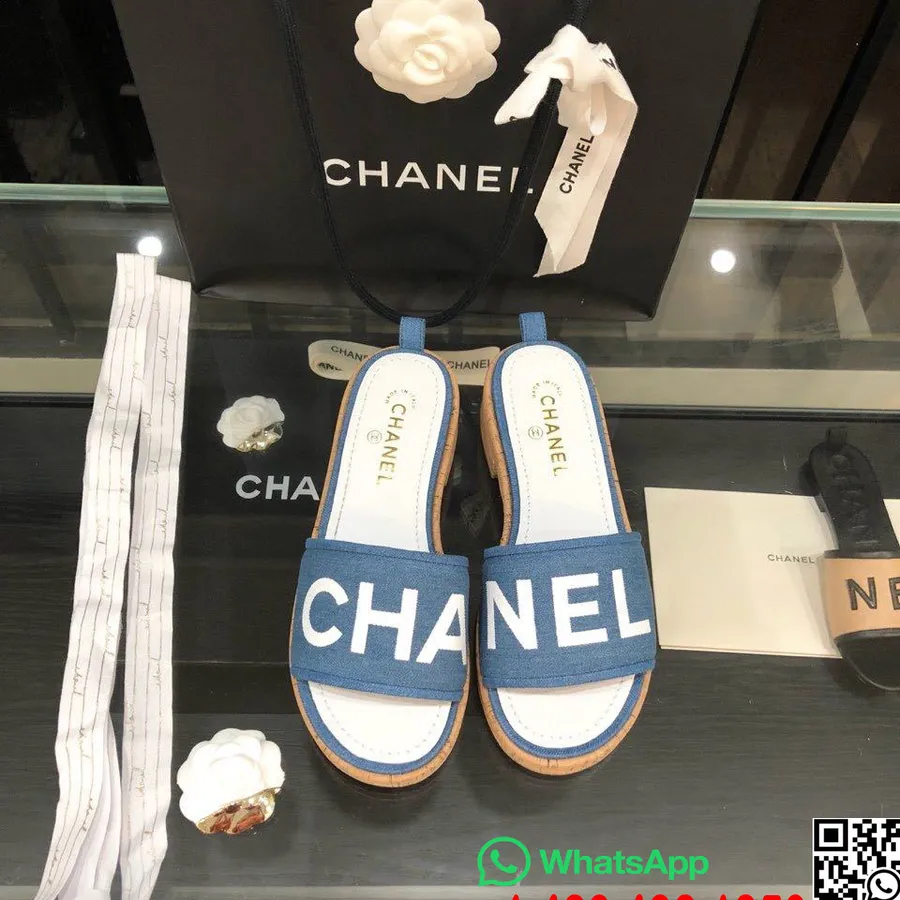 Chanel Canvas Mule Sandal Kulit Anak Sapi Koleksi Musim Semi/musim Panas 2020 Act 2, Biru