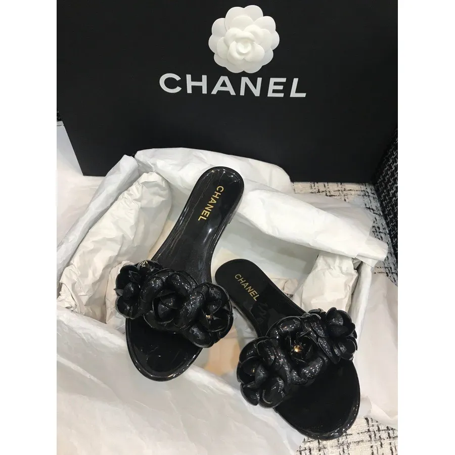 Chanel Camelia Flower Pvc Jelly Sandaler Vår/sommer 2020 Kolleksjon, Svart